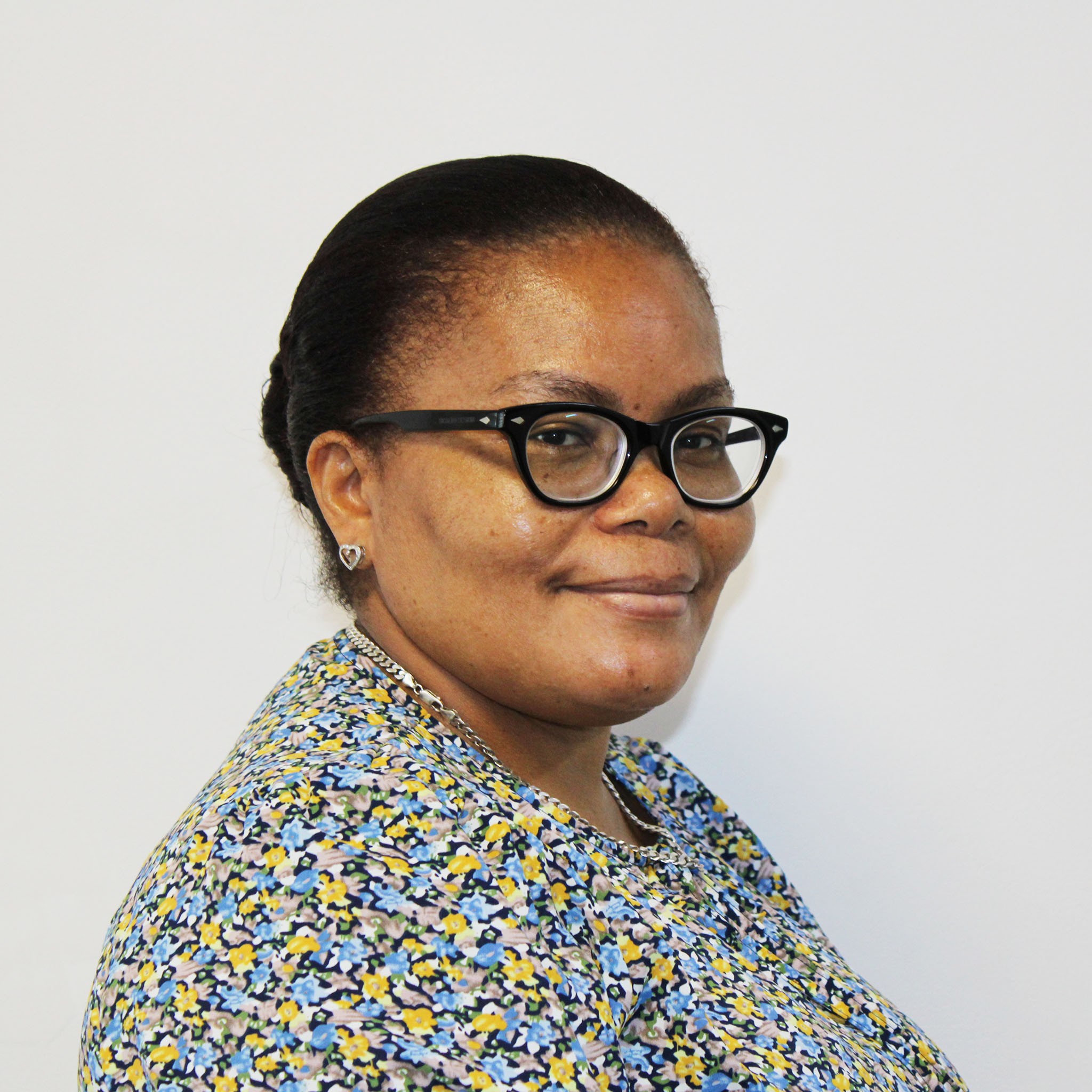 Ms Denise Labrosse