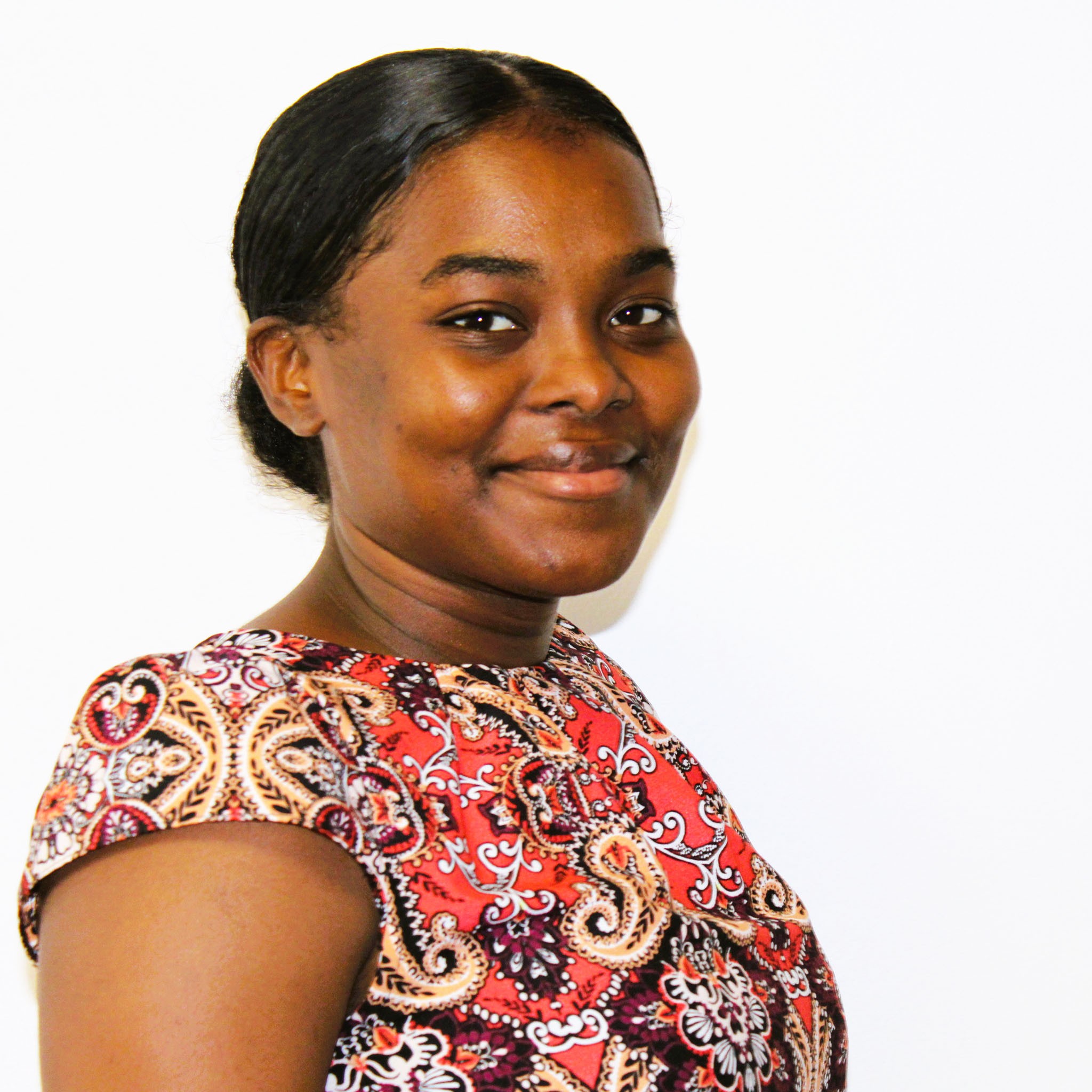 Ms Hamellie Estro